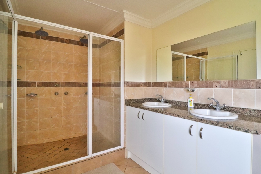 To Let 3 Bedroom Property for Rent in The Coves North West